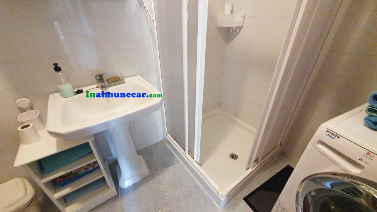 Fantastisk lägenhet till salu i urbanisering med pool och parkering