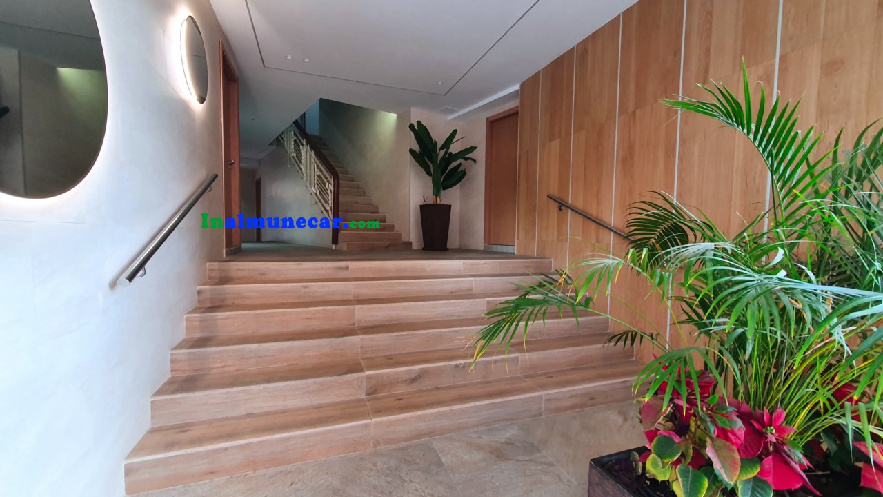 Fantastisk lägenhet till salu i urbanisering med pool och parkering