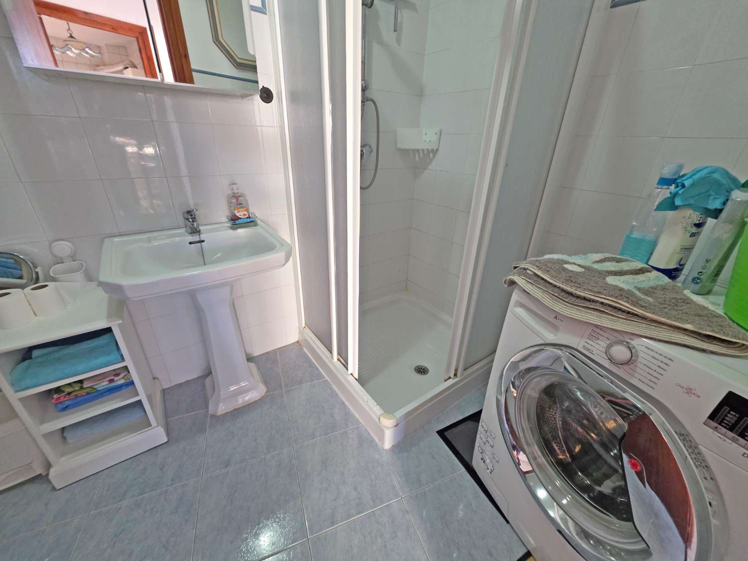 Fantástico apartamento en venta en urbanización con dos piscinas y aparcamiento