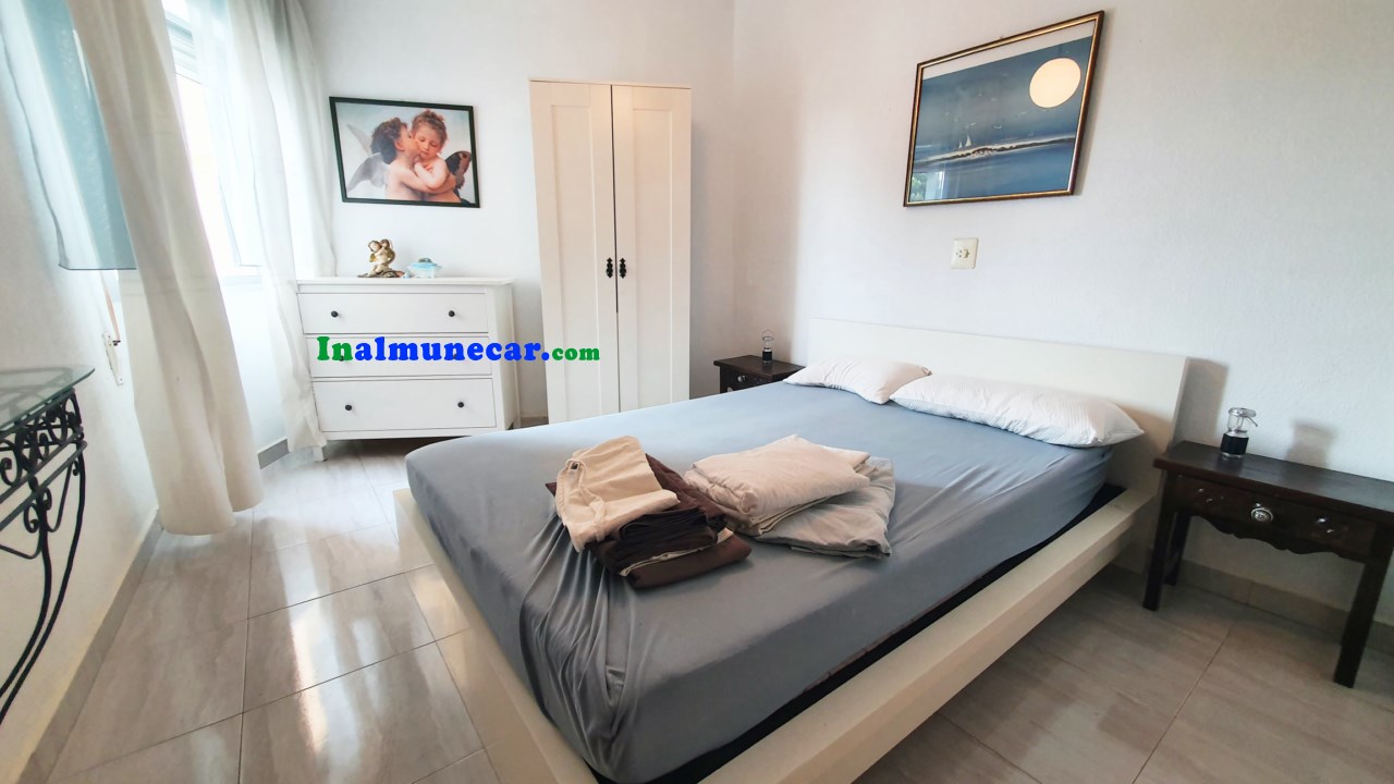 Fantastisk lägenhet till salu i urbanisering med pool och parkering