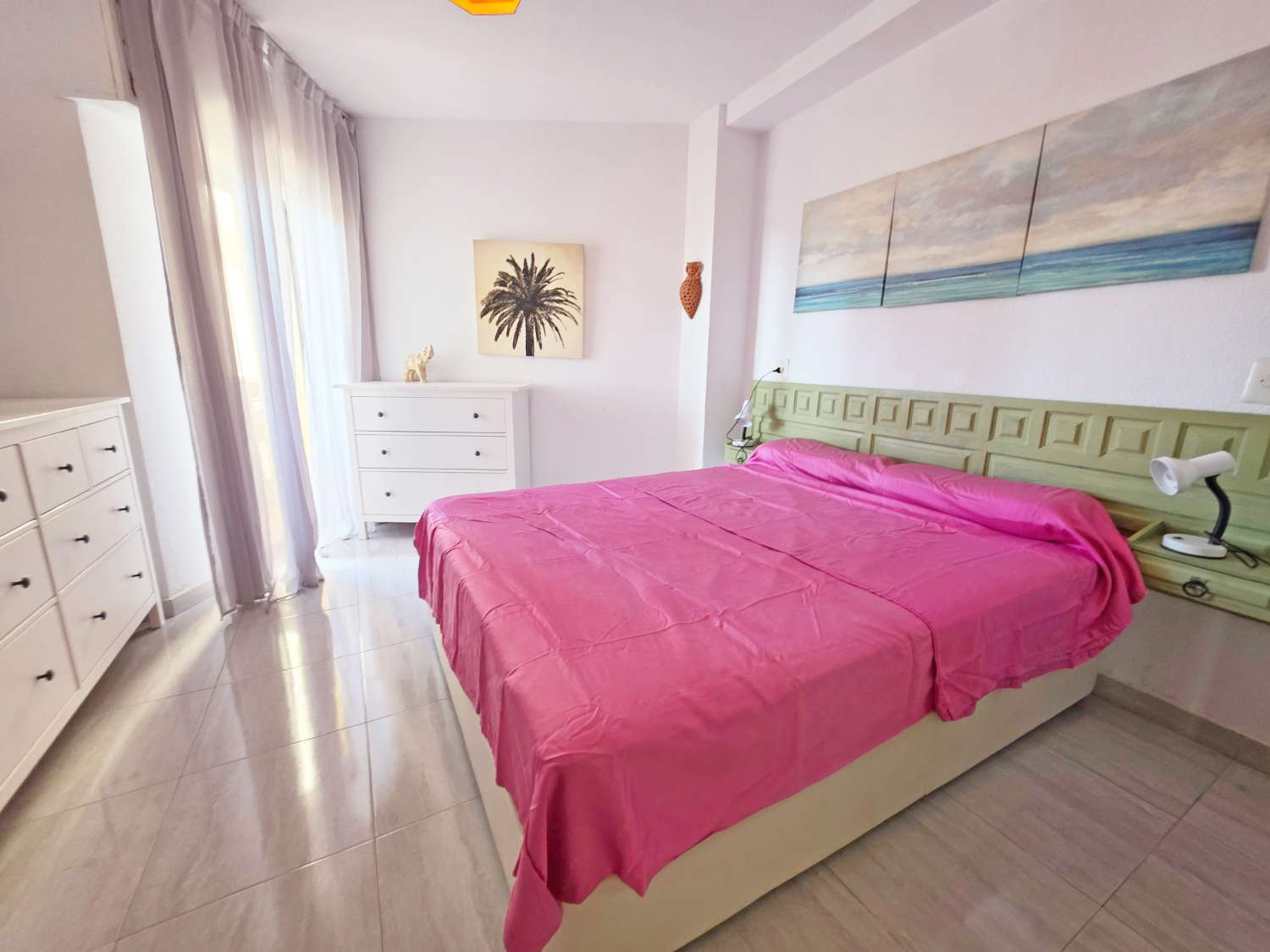 Fantástico apartamento en venta en urbanización con dos piscinas y aparcamiento