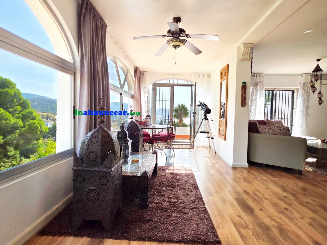 Schöne Villa zum Verkauf in Peña Pârda, La Herradura, Almuñecar