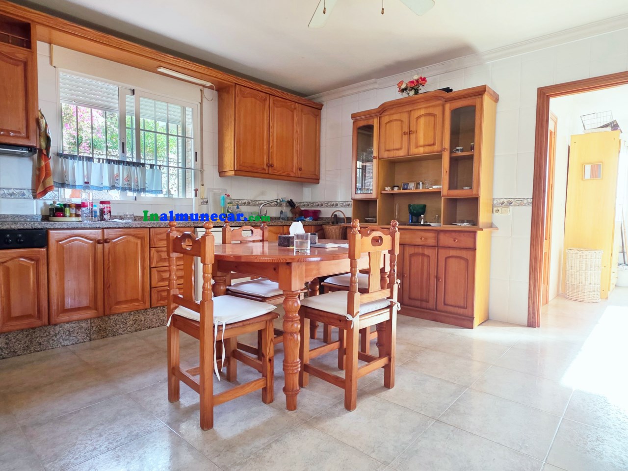 Villa à vendre dans la Calle Maestras La Herradura.