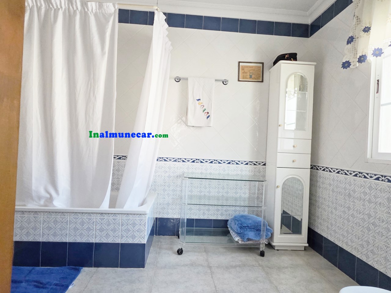 Villa à vendre dans la Calle Maestras La Herradura.