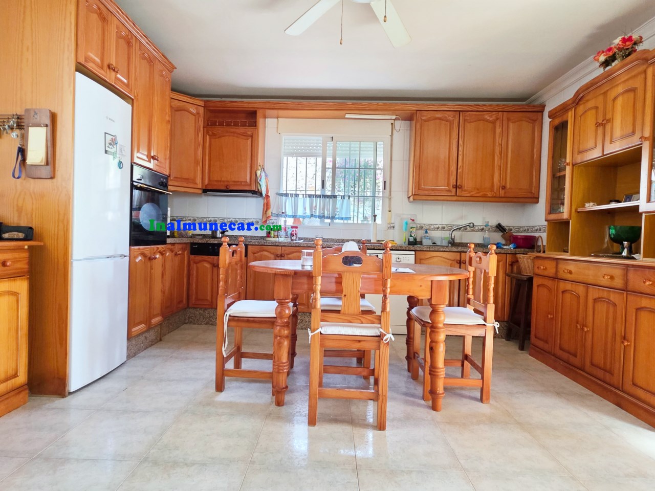 Villa à vendre dans la Calle Maestras La Herradura.