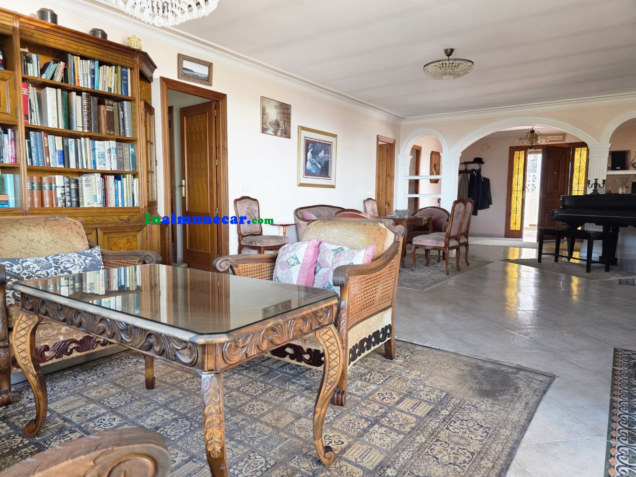 Villa à vendre dans la Calle Maestras La Herradura.