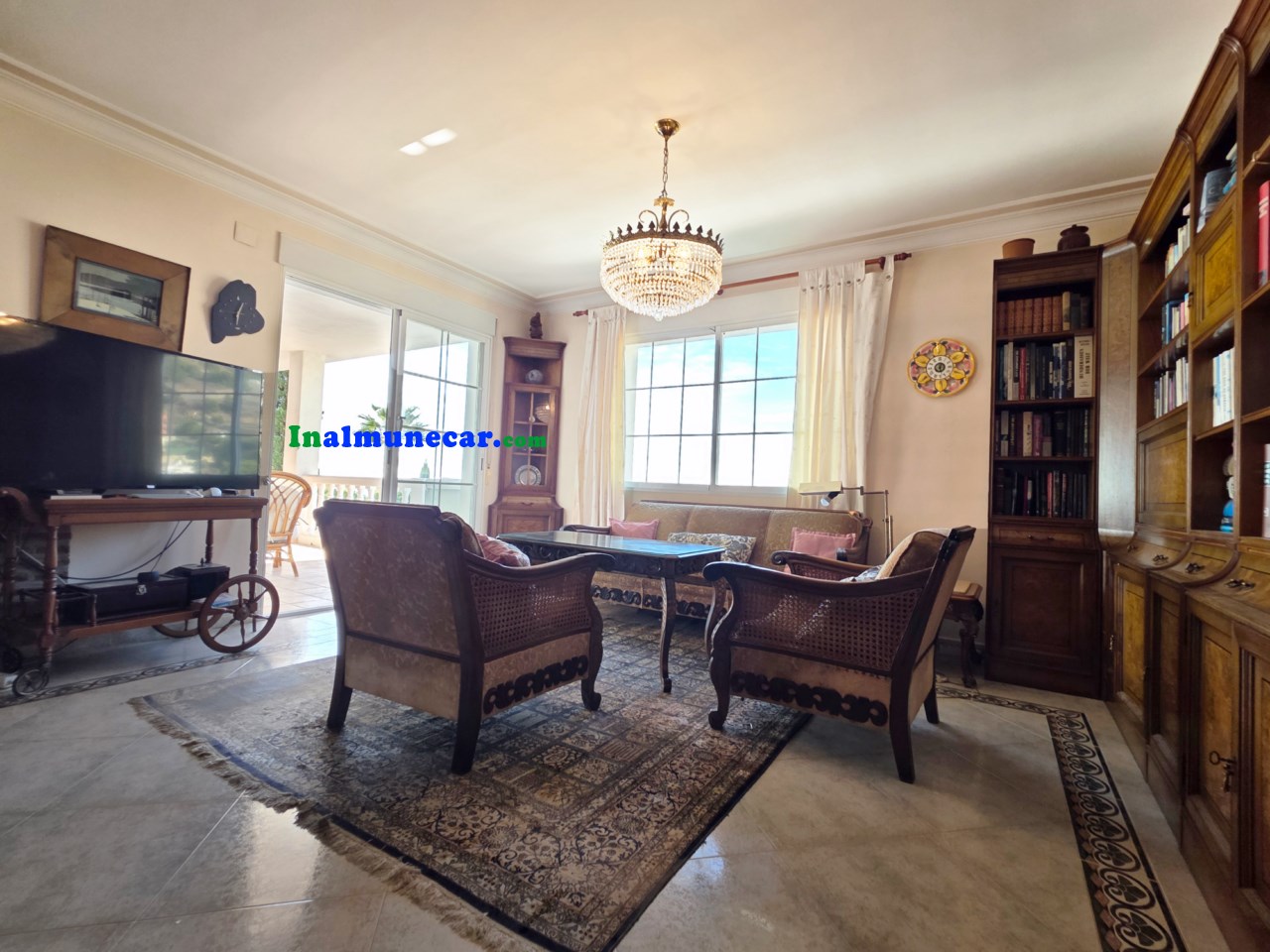 Villa à vendre dans la Calle Maestras La Herradura.