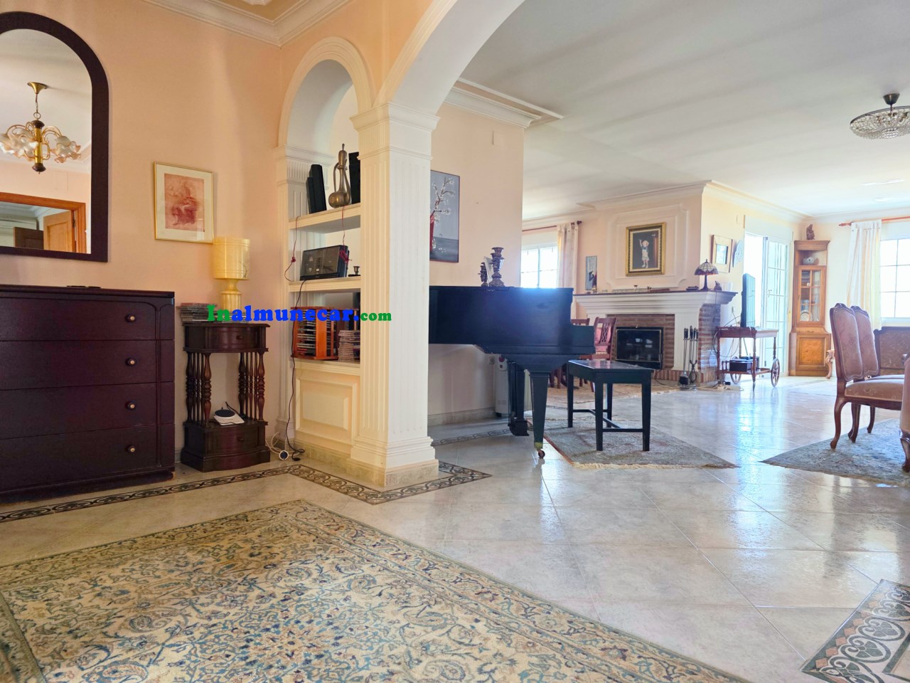 Villa à vendre dans la Calle Maestras La Herradura.