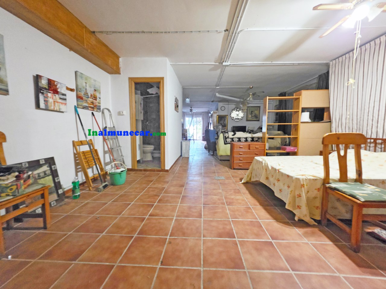 Casa adosada en venta en Almuñécar con terraza y 2 cocheras