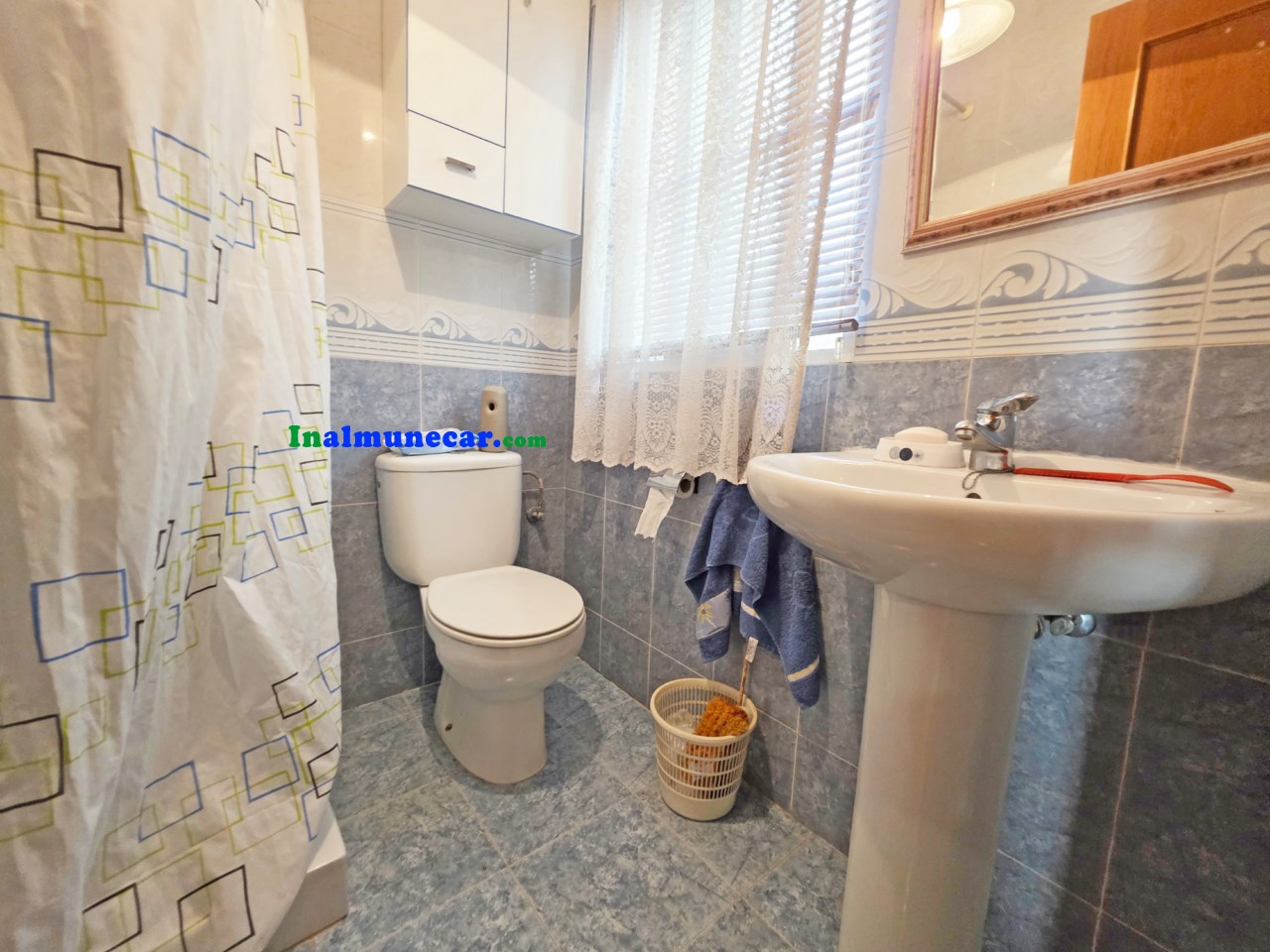 Casa adosada en venta en Almuñécar con terraza y 2 cocheras