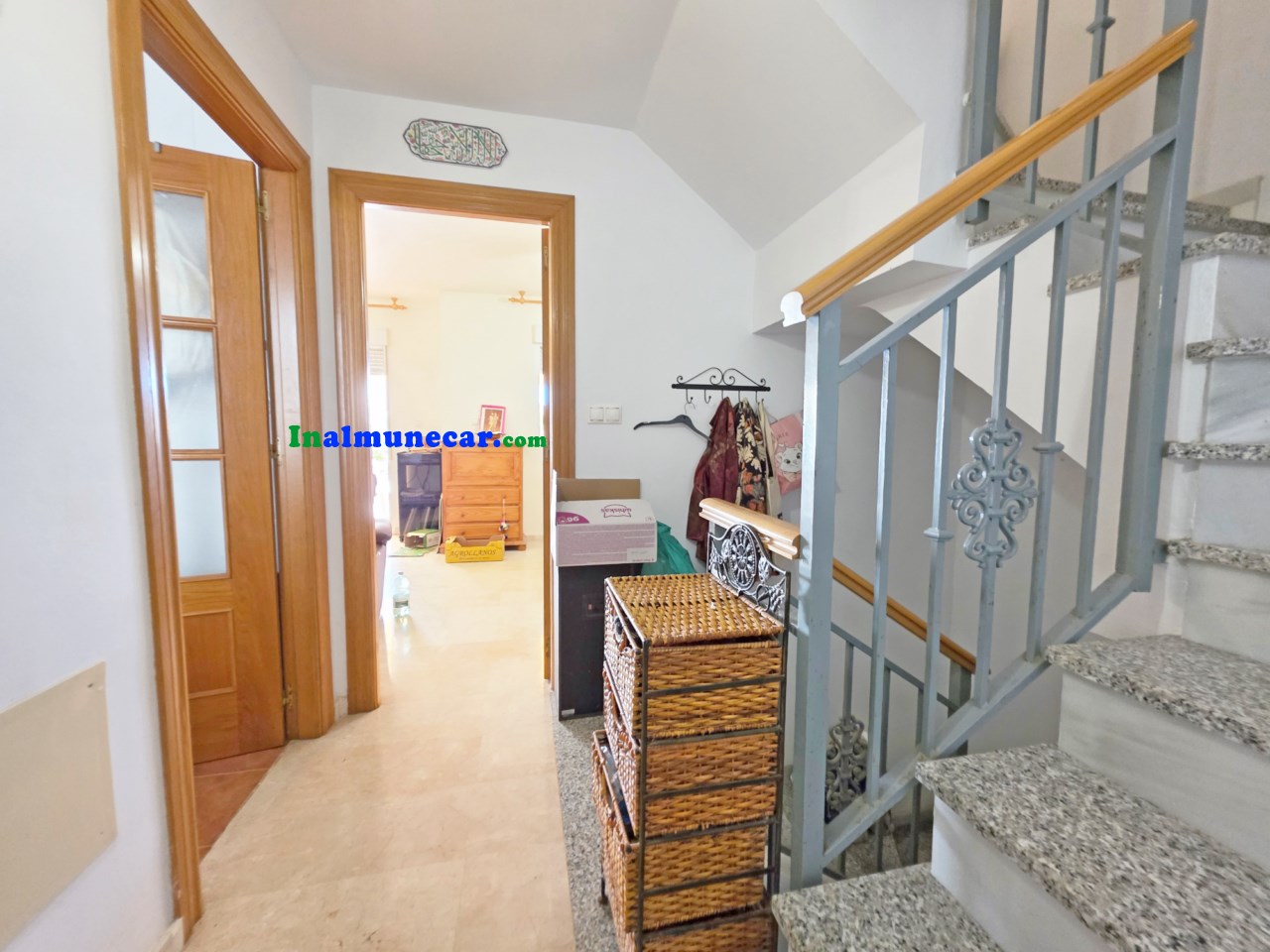 Casa adosada en venta en Almuñécar con terraza y 2 cocheras