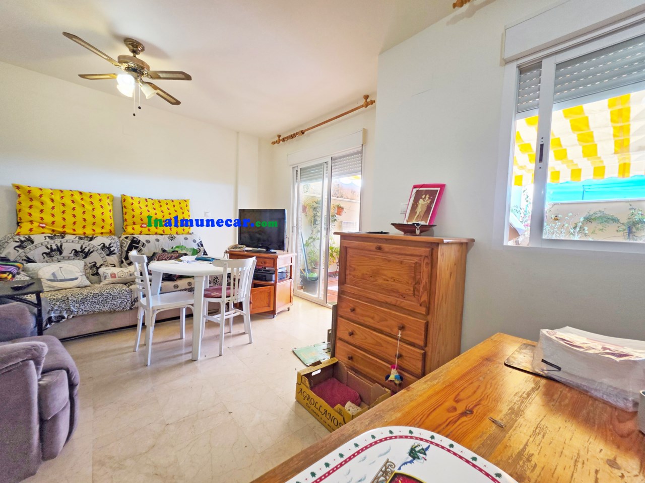 Casa adosada en venta en Almuñécar con terraza y 2 cocheras