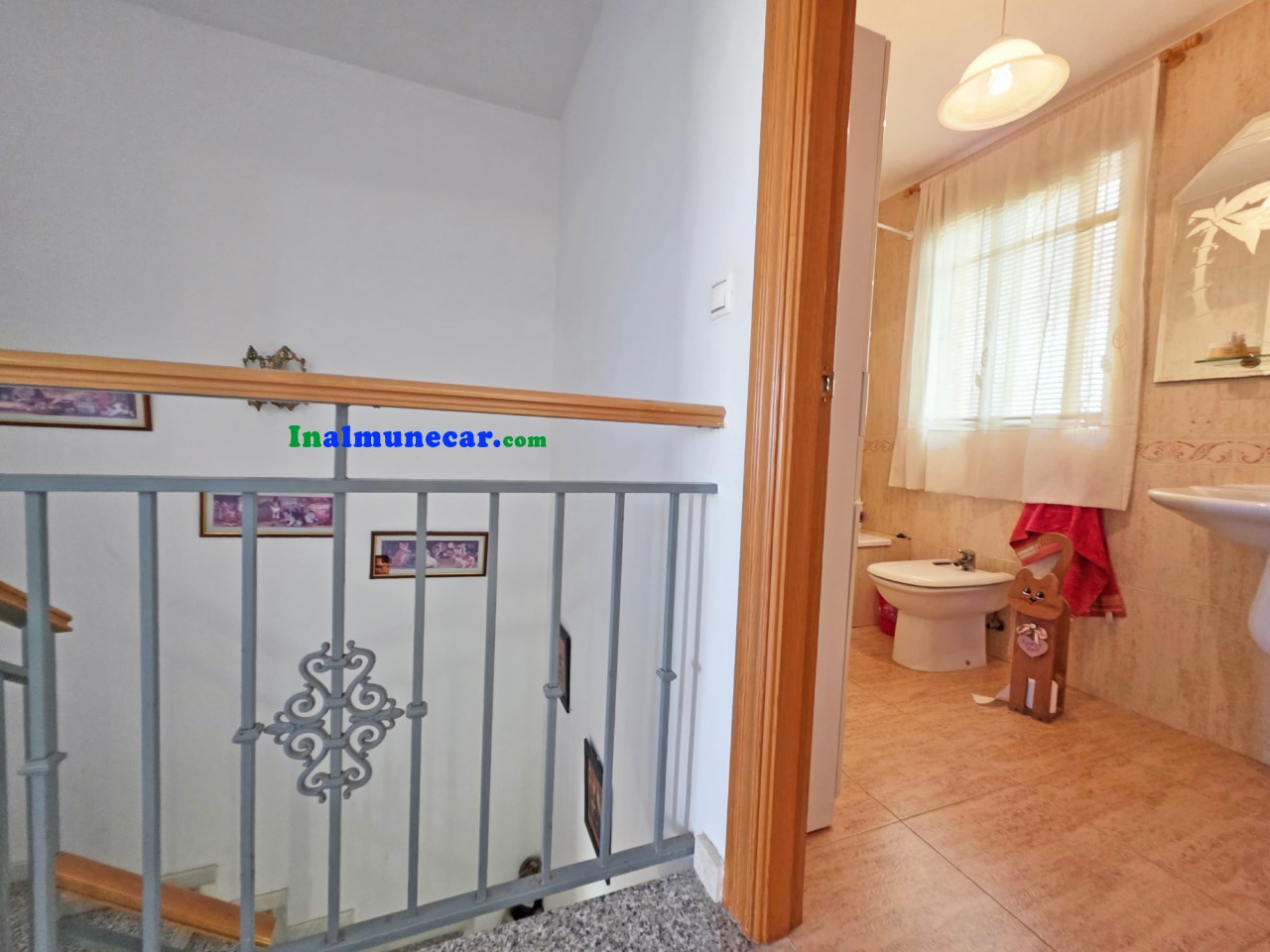 Casa adosada en venta en Almuñécar con terraza y 2 cocheras