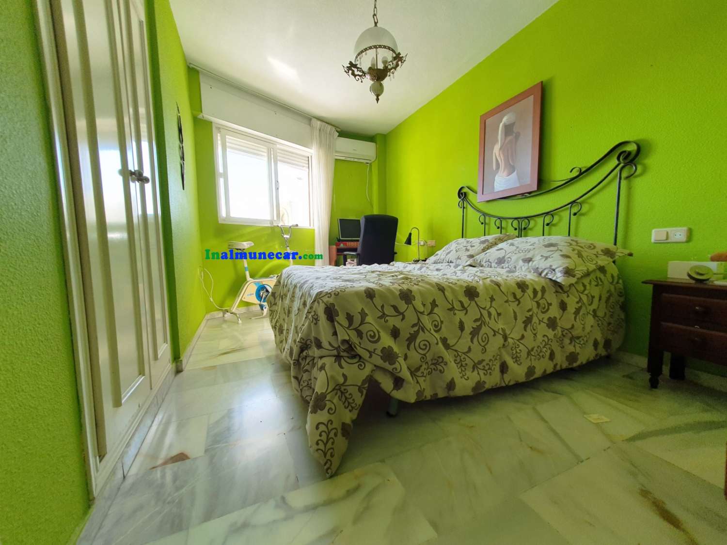 Lägenhet till salu vid strandkanten av Playa de San Cristobal