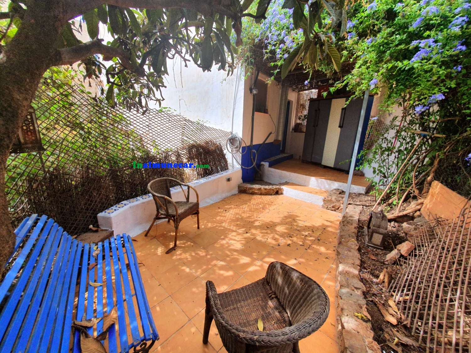 Pretty townhouse for rent, with private patio