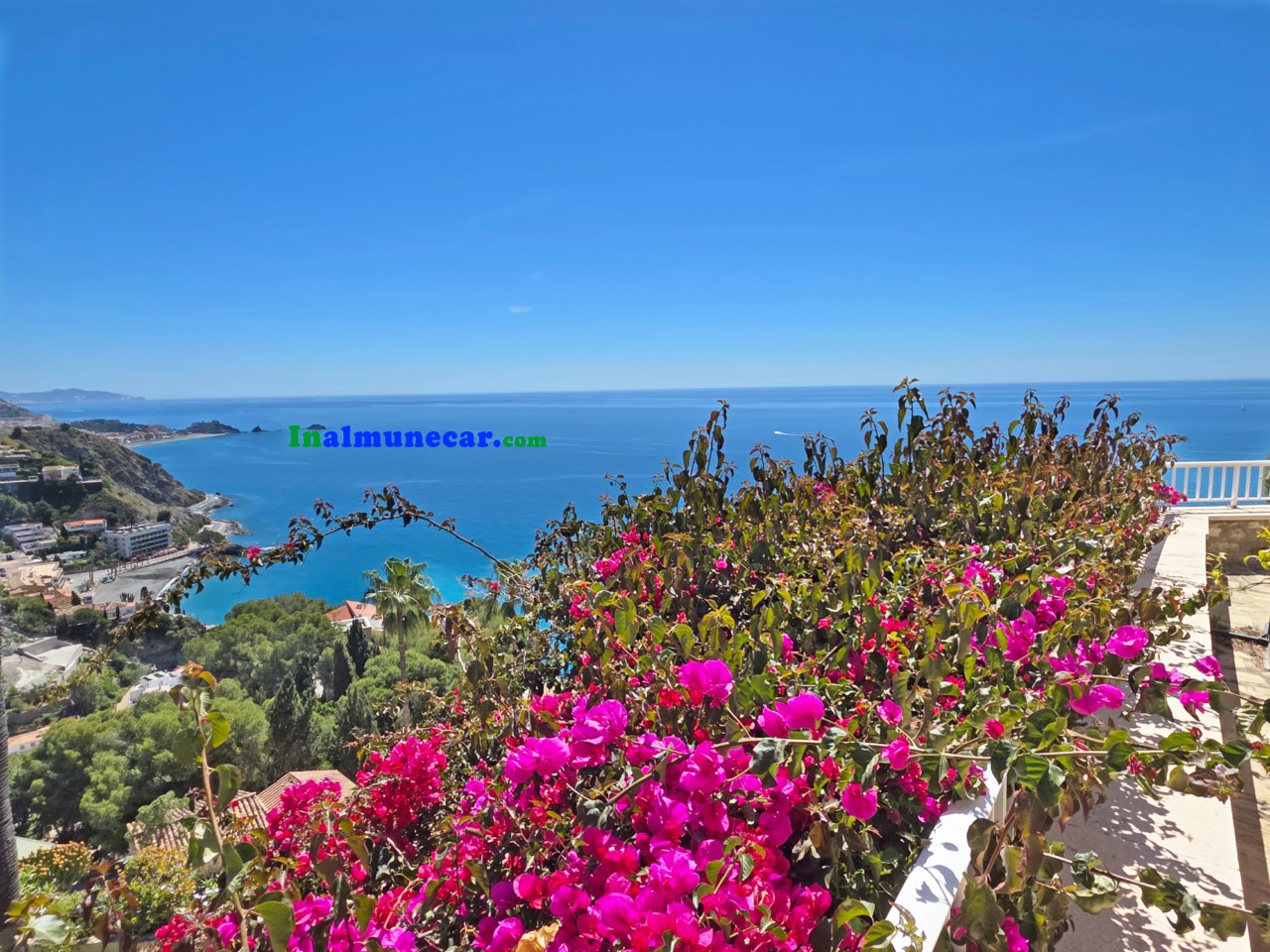 Villa en venta en Cotobro, Almuñécar con vistas al mar mediterraneo