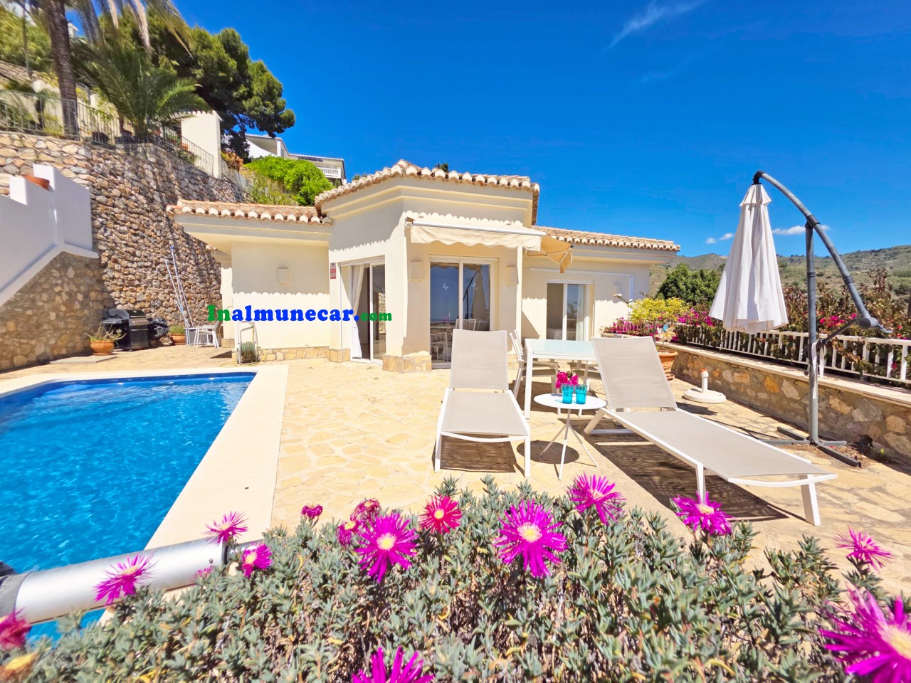 Villa en venta en Cotobro, Almuñécar con vistas al mar mediterraneo