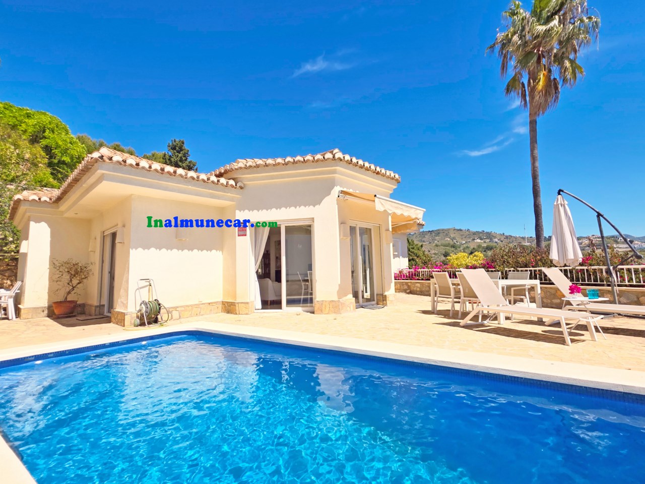 Villa en venta en Cotobro, Almuñécar con vistas al mar mediterraneo