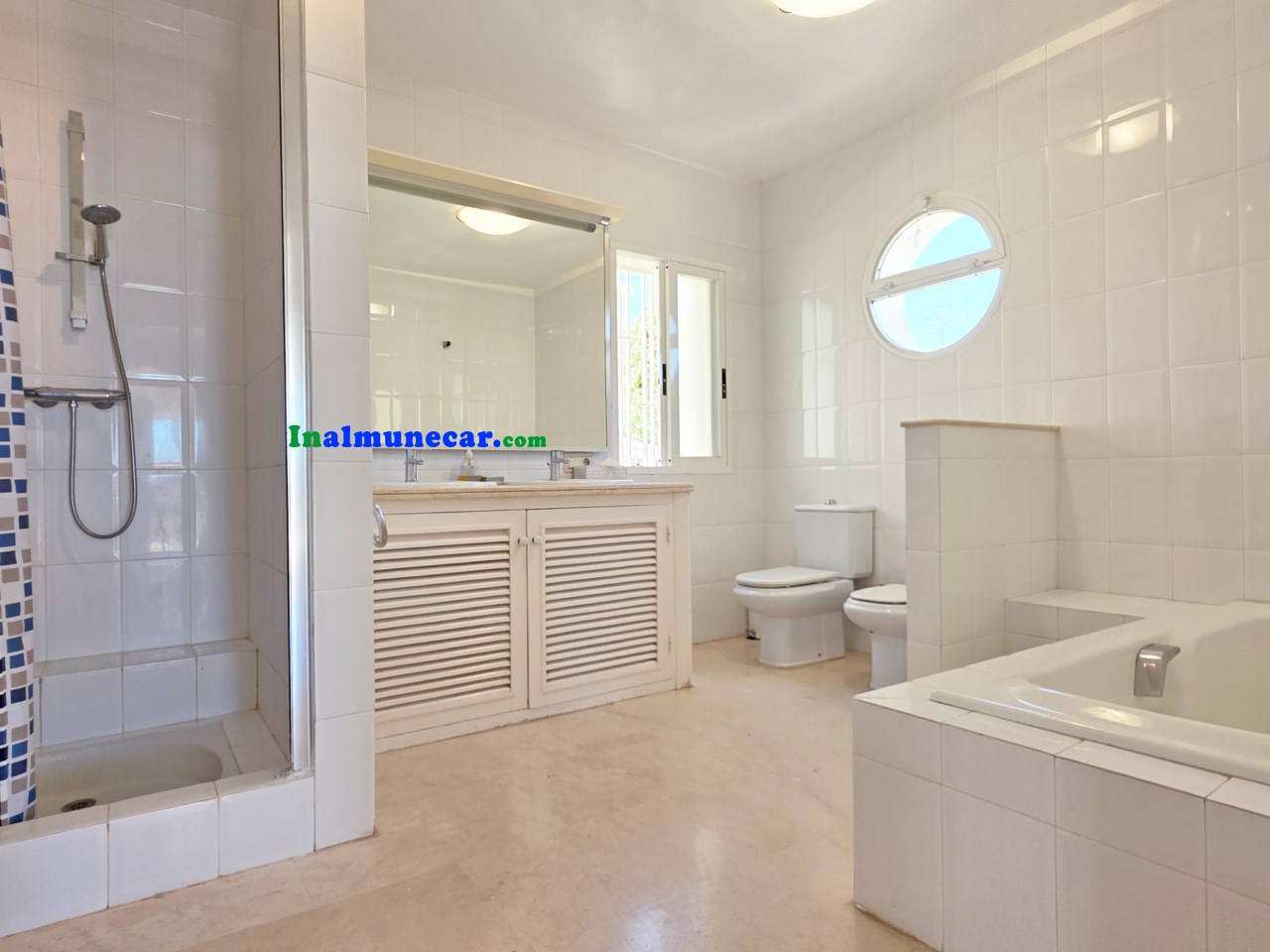 Villa en venta en Cotobro, Almuñécar con vistas al mar mediterraneo