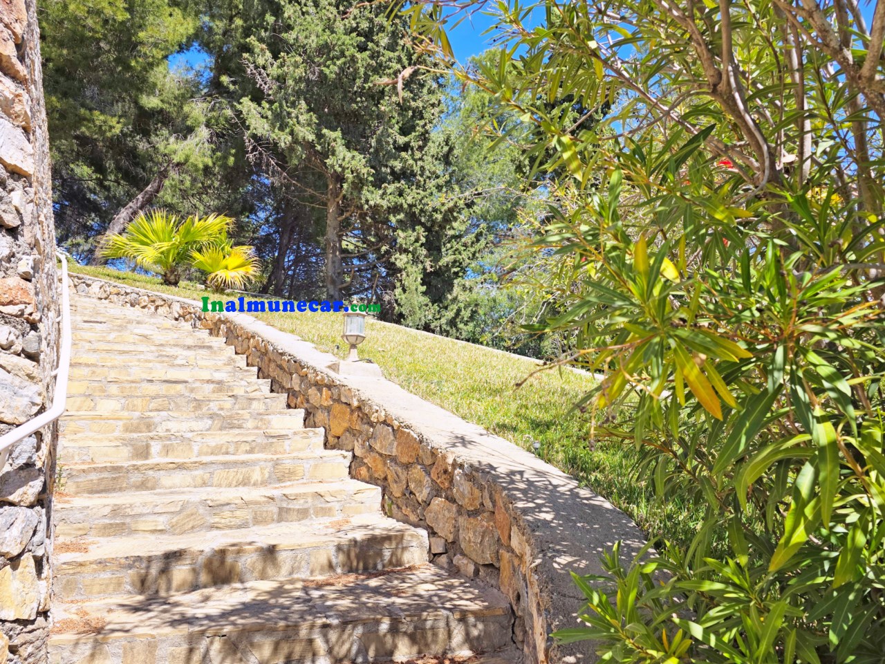 Villa en venta en Cotobro, Almuñécar con vistas al mar mediterraneo
