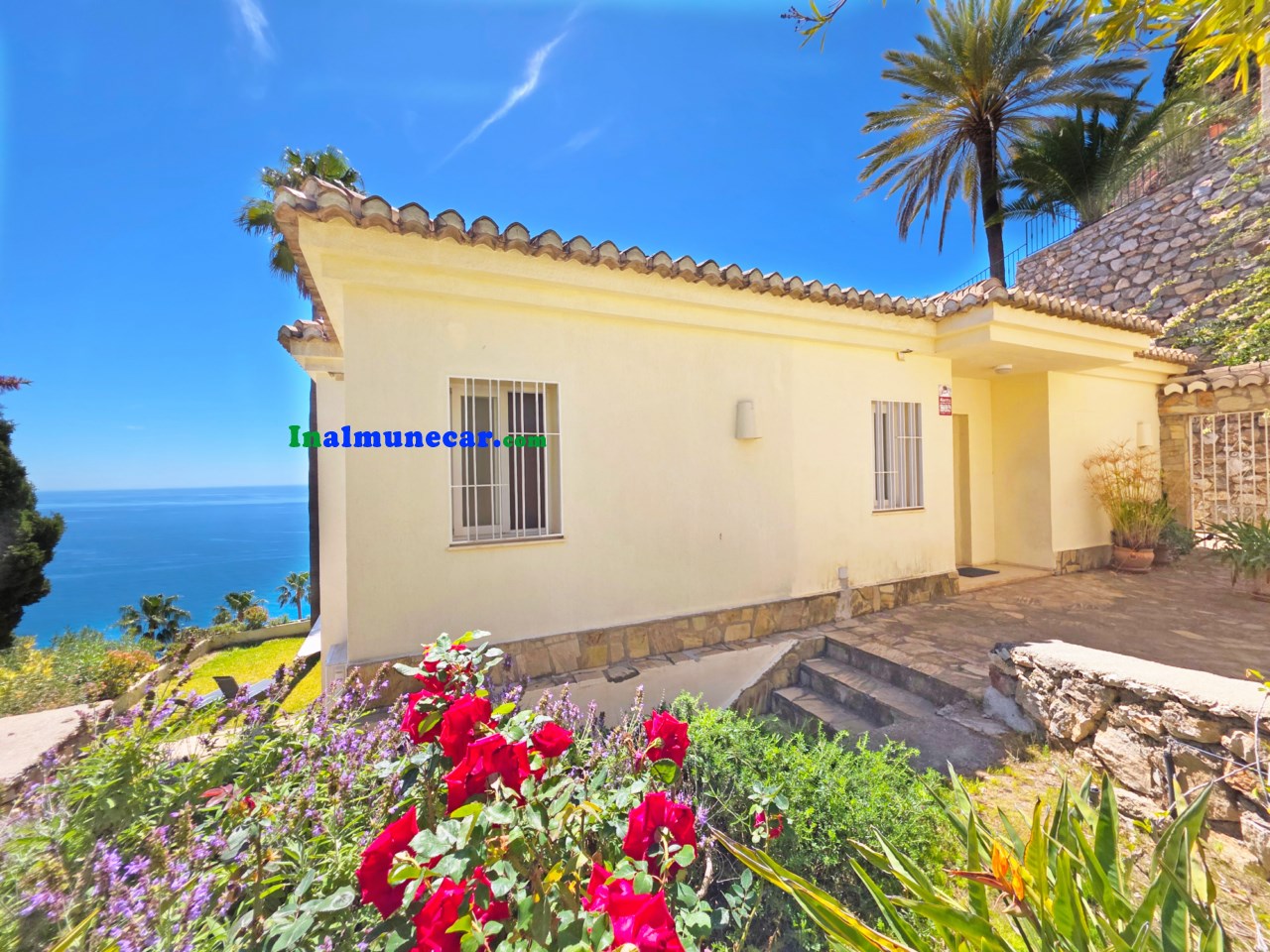 Villa en venta en Cotobro, Almuñécar con vistas al mar mediterraneo