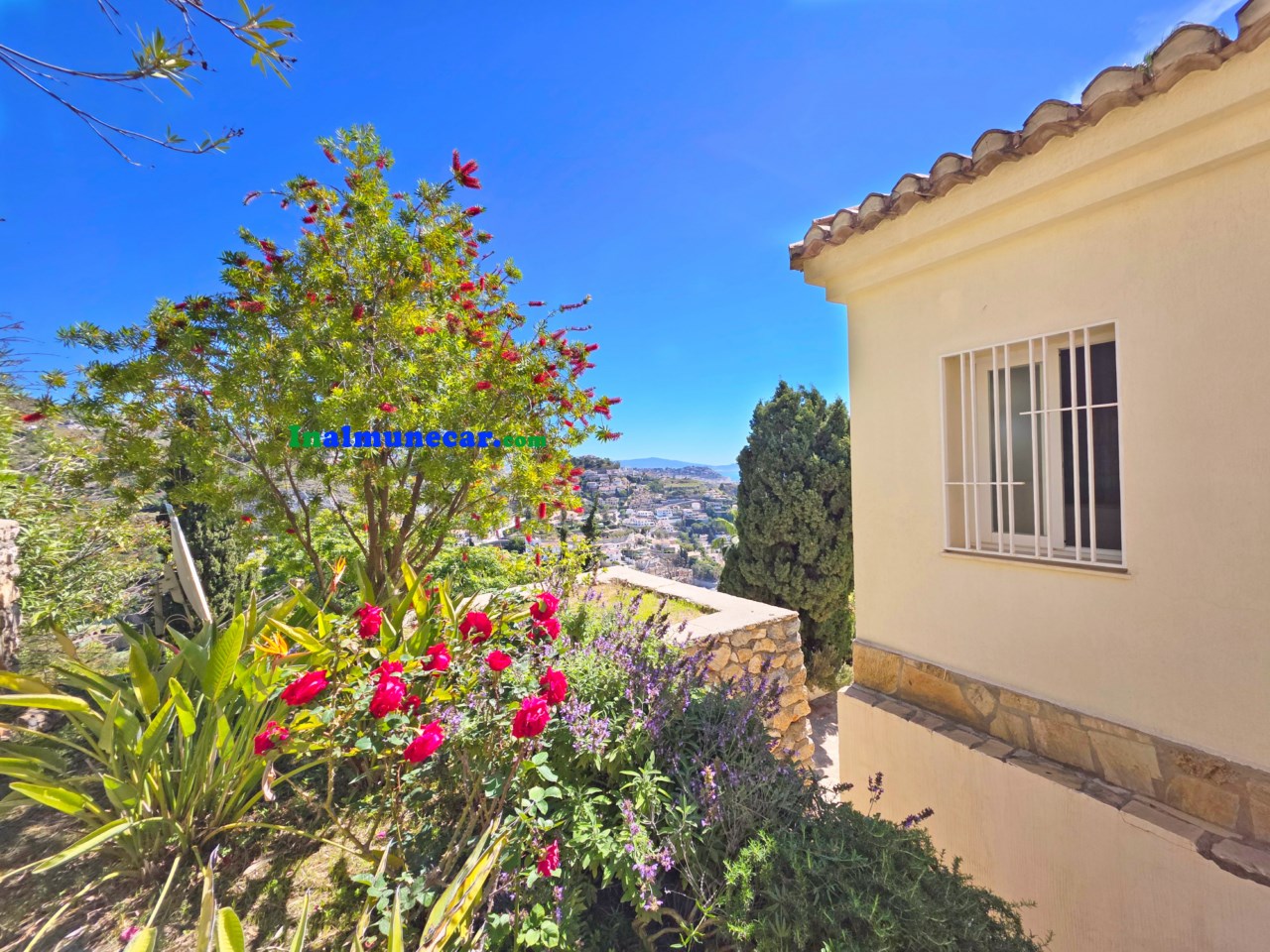 Villa en venta en Cotobro, Almuñécar con vistas al mar mediterraneo