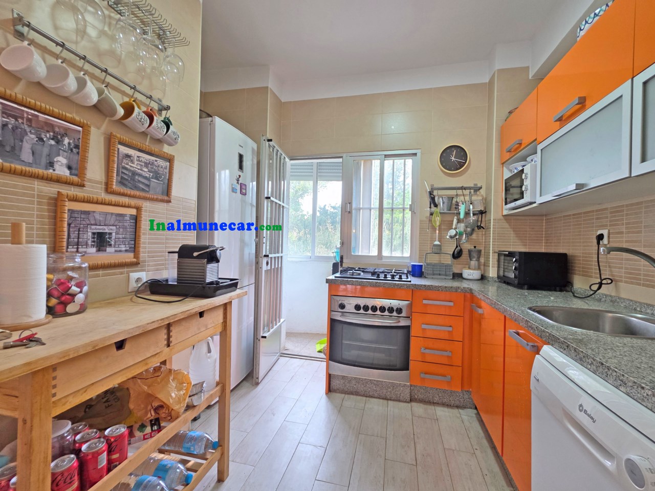 APARTMENT FOR SALE ON THE BEACHFRONT WITH PARKING SPACE.